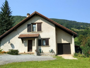 Appealing Chalet in St Jean de Vaux with Roofed Terrace